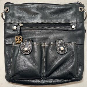 Giani Bernini Black Leather Crossbody Bag with Textured Finish